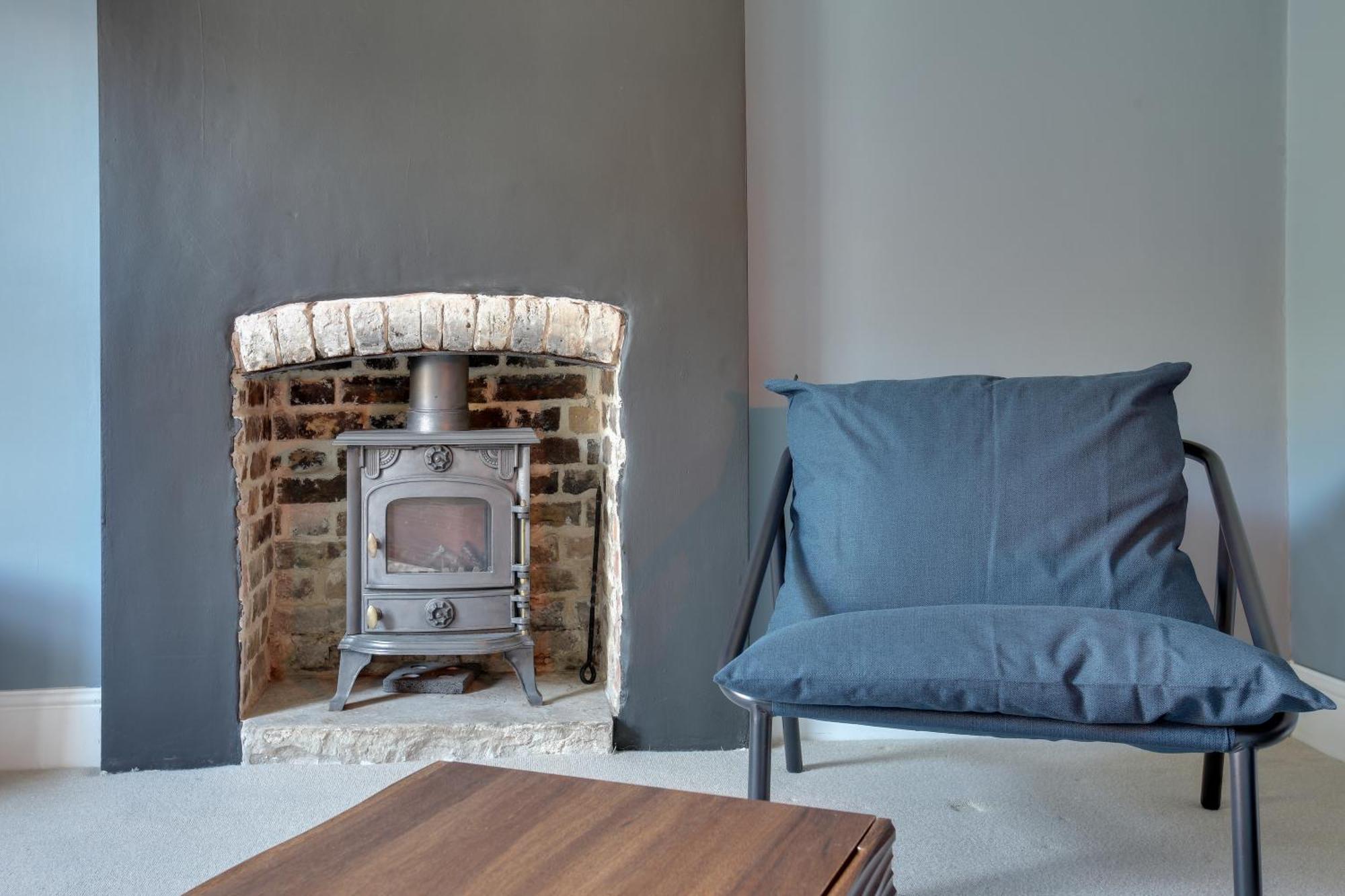 Cosy 3 Bedroom House With Free Parking And Wifi Hythe  Esterno foto